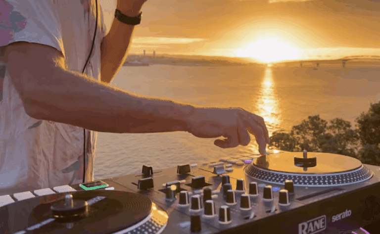 DJ Paul Marr – 1-Hour Sunset House Mix from the Cliffs of Auckland